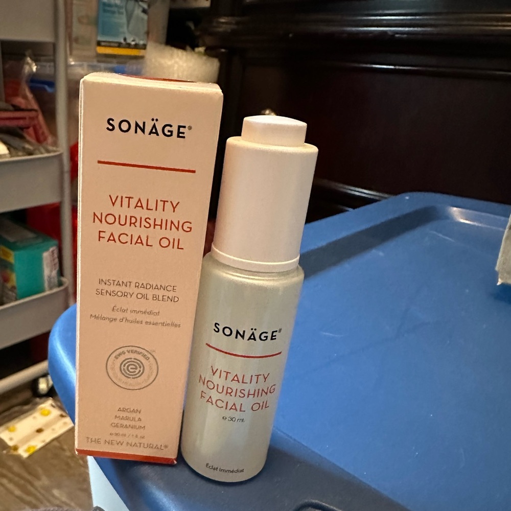 SONÄGE SKINCARE Vitality Nourishing Facial Oil NEW